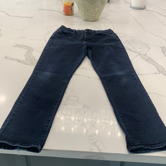 Levis Women’s Perfectly Slimming Skinny Leg Dark Blue Denim Jean. Size 31‎ (635) - Picture 6 of 16